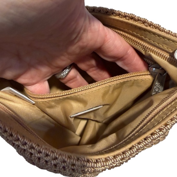 THE SAK Tan Crochet Shoulder Bag Boho Chic Earthy Y2K Vintage Minimalist - Picture 6 of 9